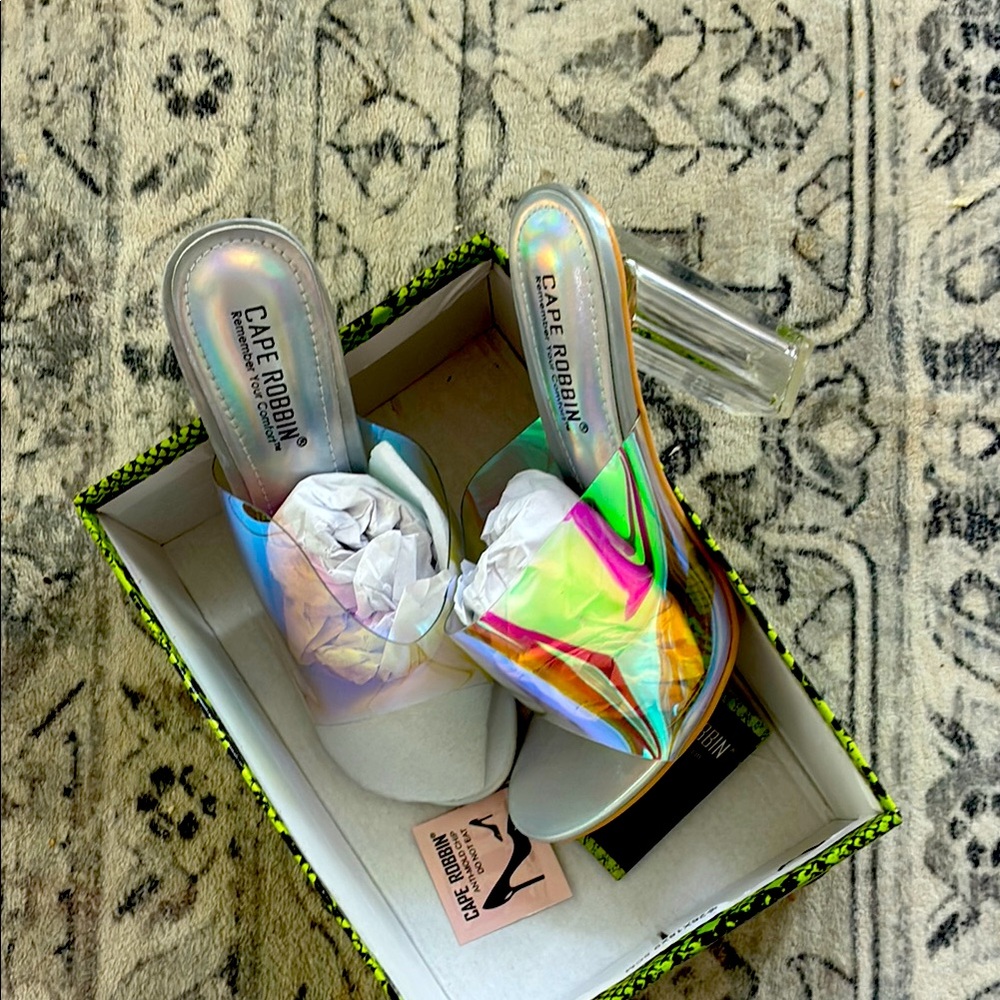Cape Robin sandals NWT